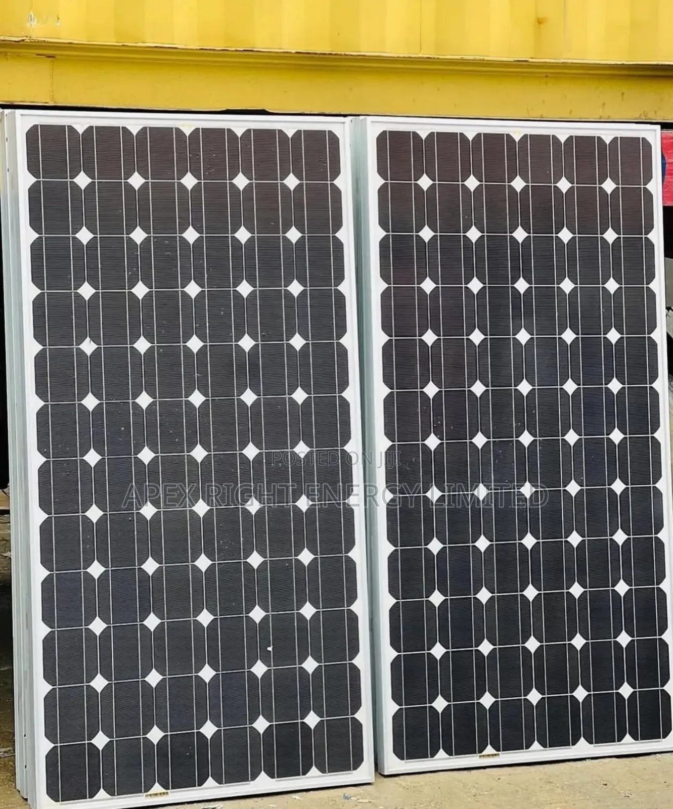 300watts Canadian Mono Panel 72cells