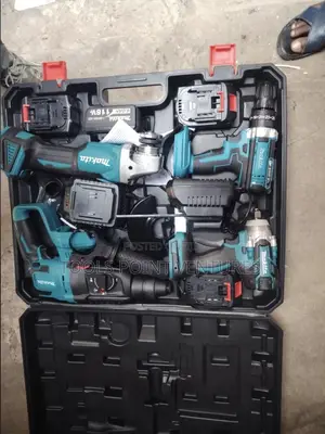 Makita 4in1 Cordless Combo 118v With 4batteries.