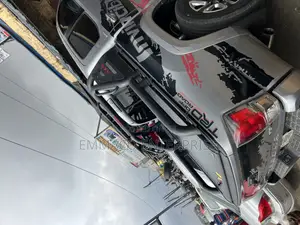 Rolling Boot Cover With TRD Off-Road Spoiler