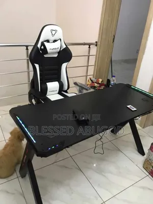 Complete Set of Gaming Chair With Gaming Desk