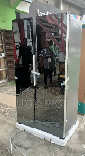Hisense Side by Side Mirror Fridge With Dispenser