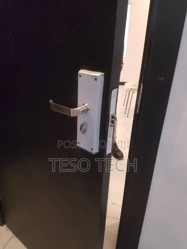 Contact Us for Affordable Card Locks