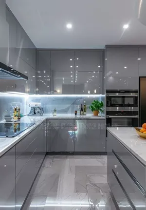 High Class Kitchen Cabinet