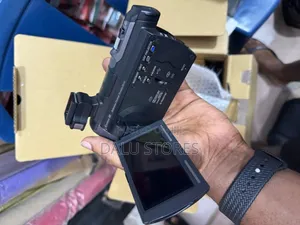Sony Hxr-nx30 Professional 

Camera