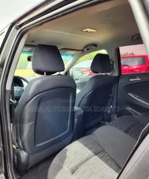 Hyundai Accent SE Hatchback 2016 Black