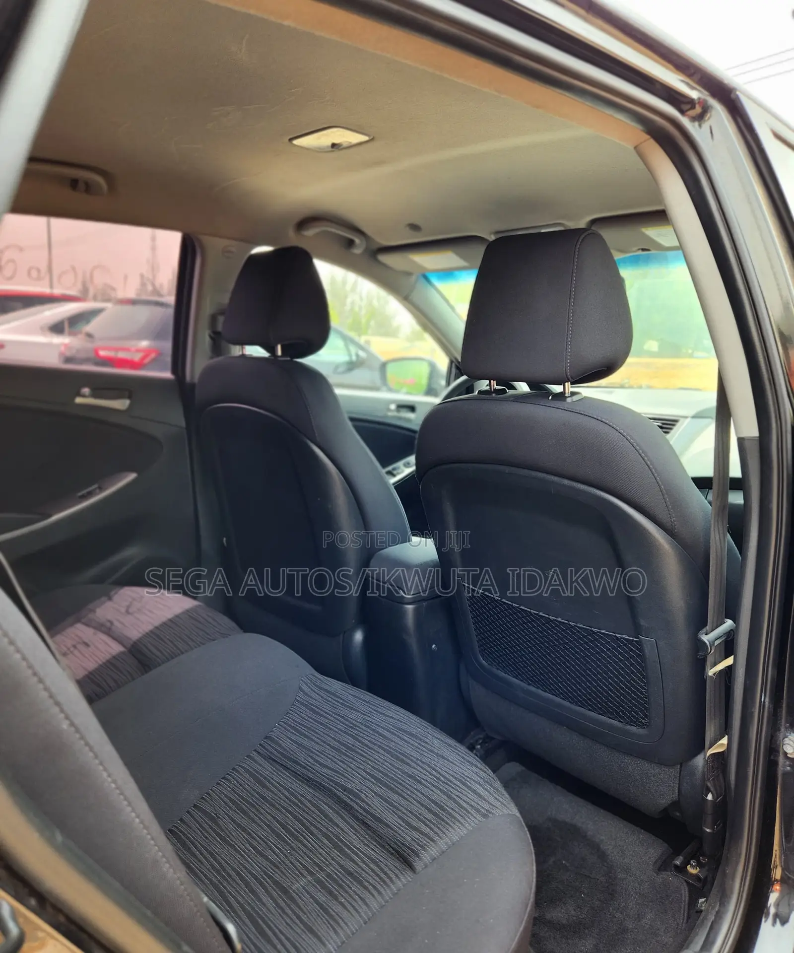 Hyundai Accent SE Hatchback 2016 Black