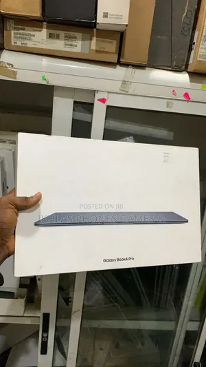 New Laptop Samsung Galaxy Book4 16GB Intel Core Ultra 7 SSD 1T