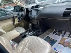 Toyota Land Cruiser Prado SV Premium 2015 Blue