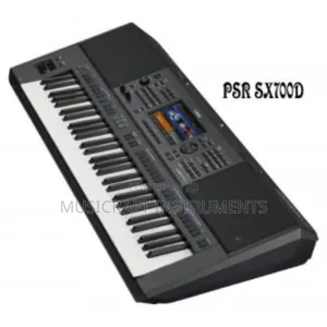 Yamaha PSR Sx 700