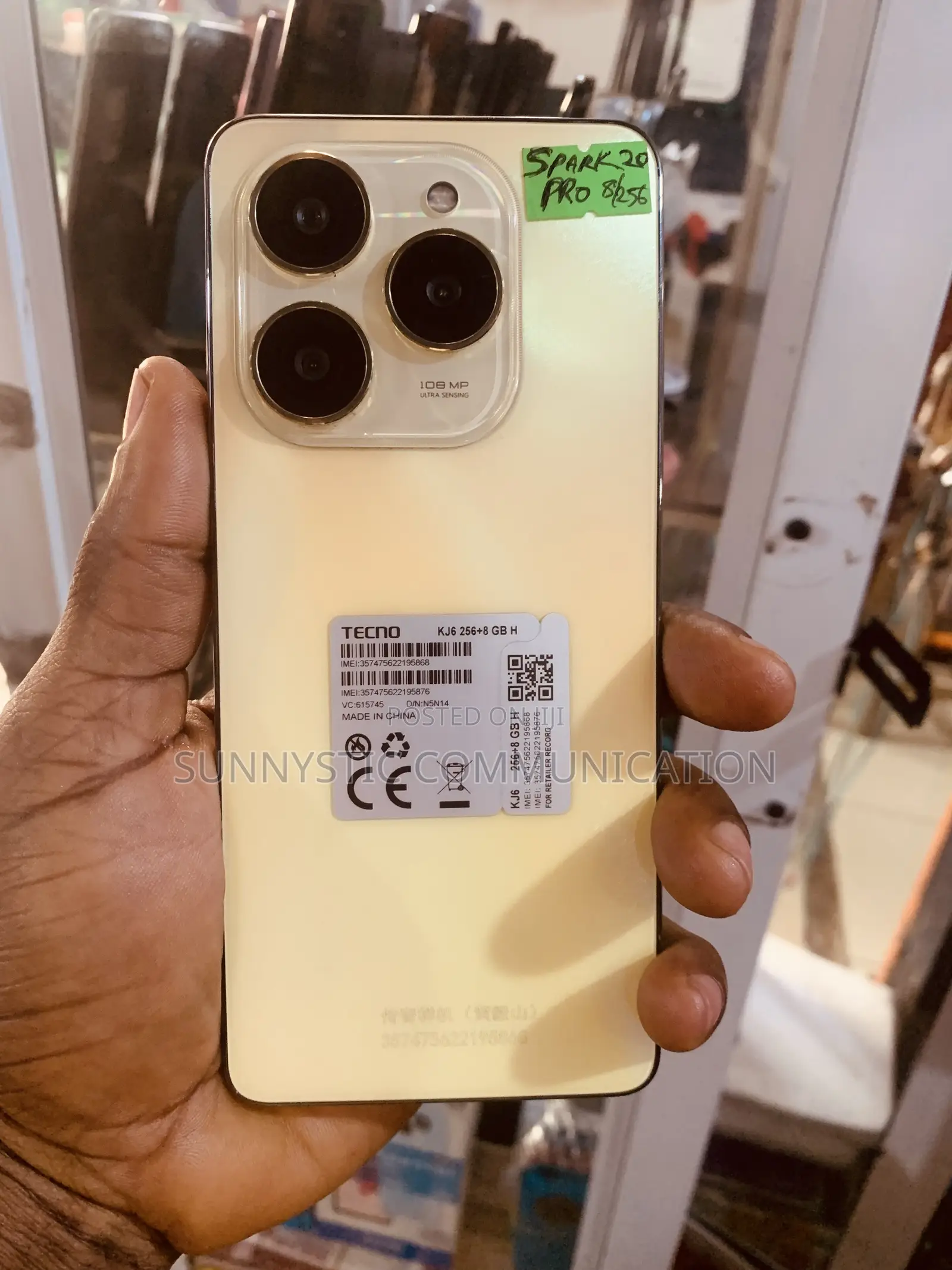 Tecno Spark 20 Pro 256 GB Gold