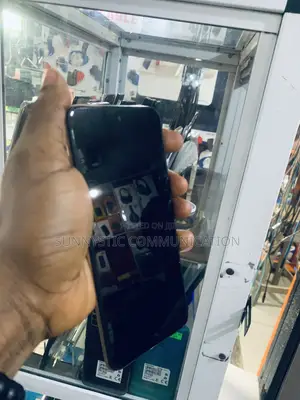Infinix Hot 12 play 64 GB Gold