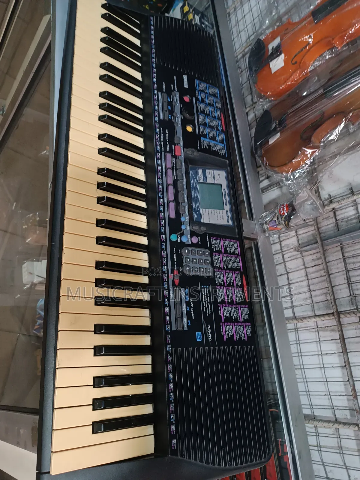 Yamaha PSR 220