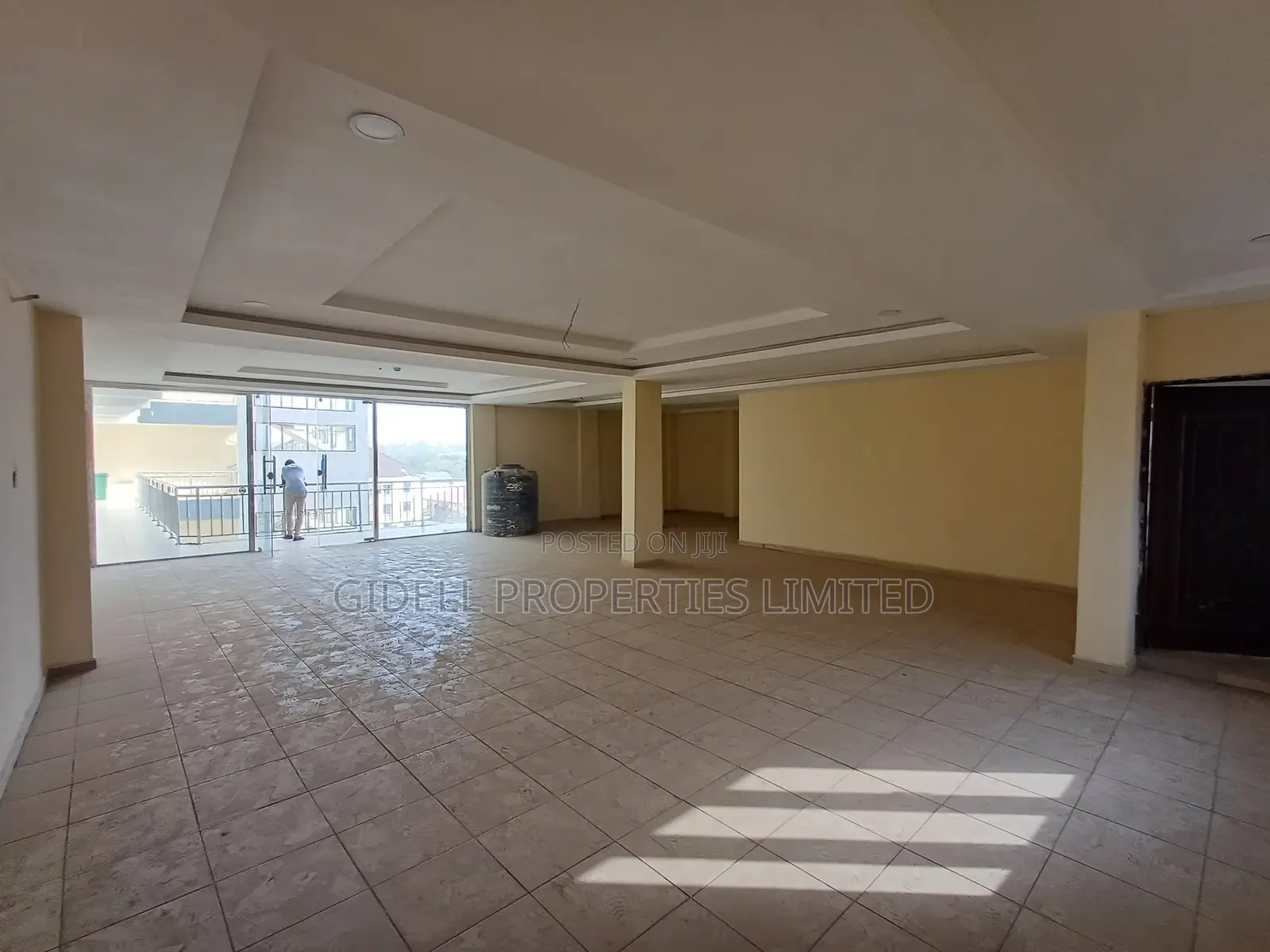 Serviced 127sqm Office Space With Elevator