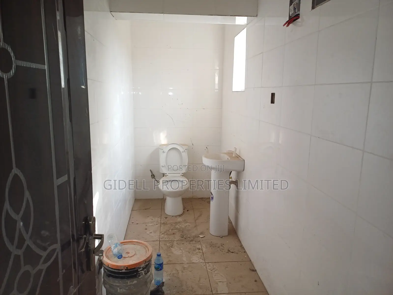 Serviced 127sqm Office Space With Elevator