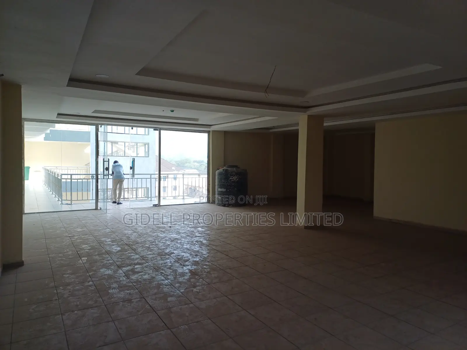 Serviced 127sqm Office Space With Elevator