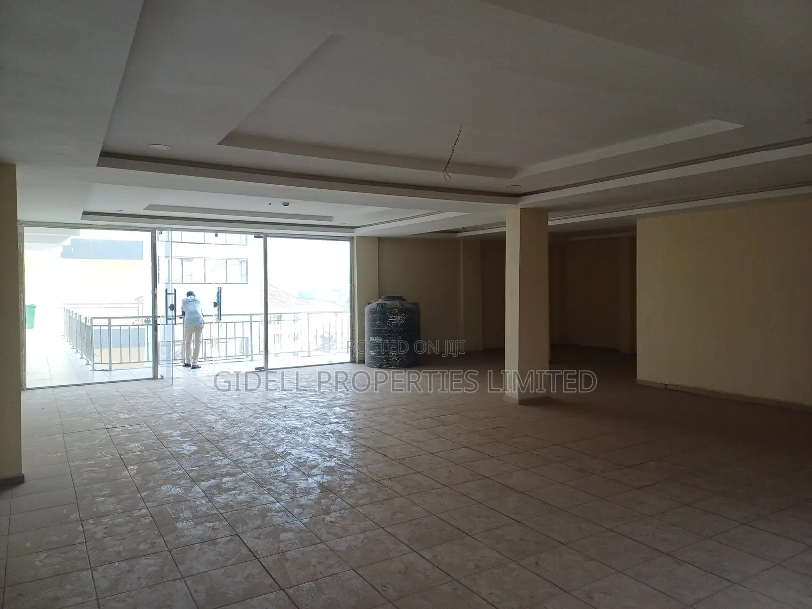 Serviced 127sqm Office Space With Elevator