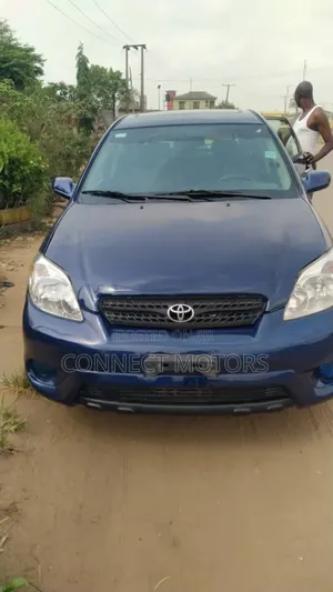 Photo - Toyota Matrix 2005 Blue