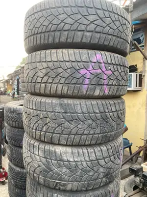 235/50/18 Dunlop