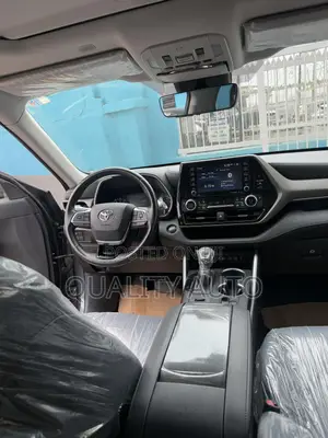 Toyota Highlander XLE AWD 2020 Gray