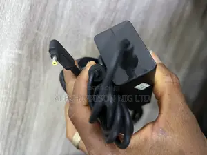 Photo - Toshiba Pin Mouth Charger