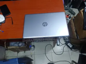 Laptop HP 8GB AMD Ryzen 5 SSD 128GB