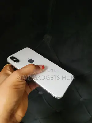 Apple iPhone X 64 GB White
