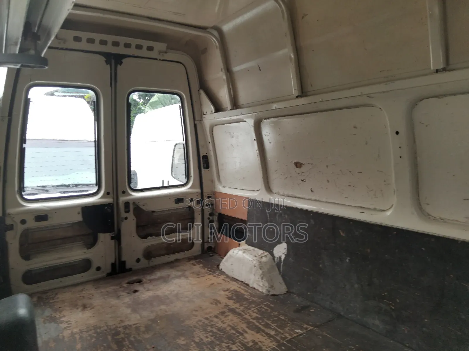 Ford Transit 2005 White