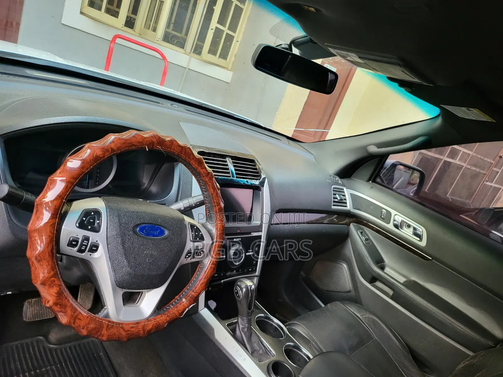 Ford Explorer 2012 White