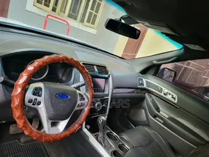 Ford Explorer 2012 White