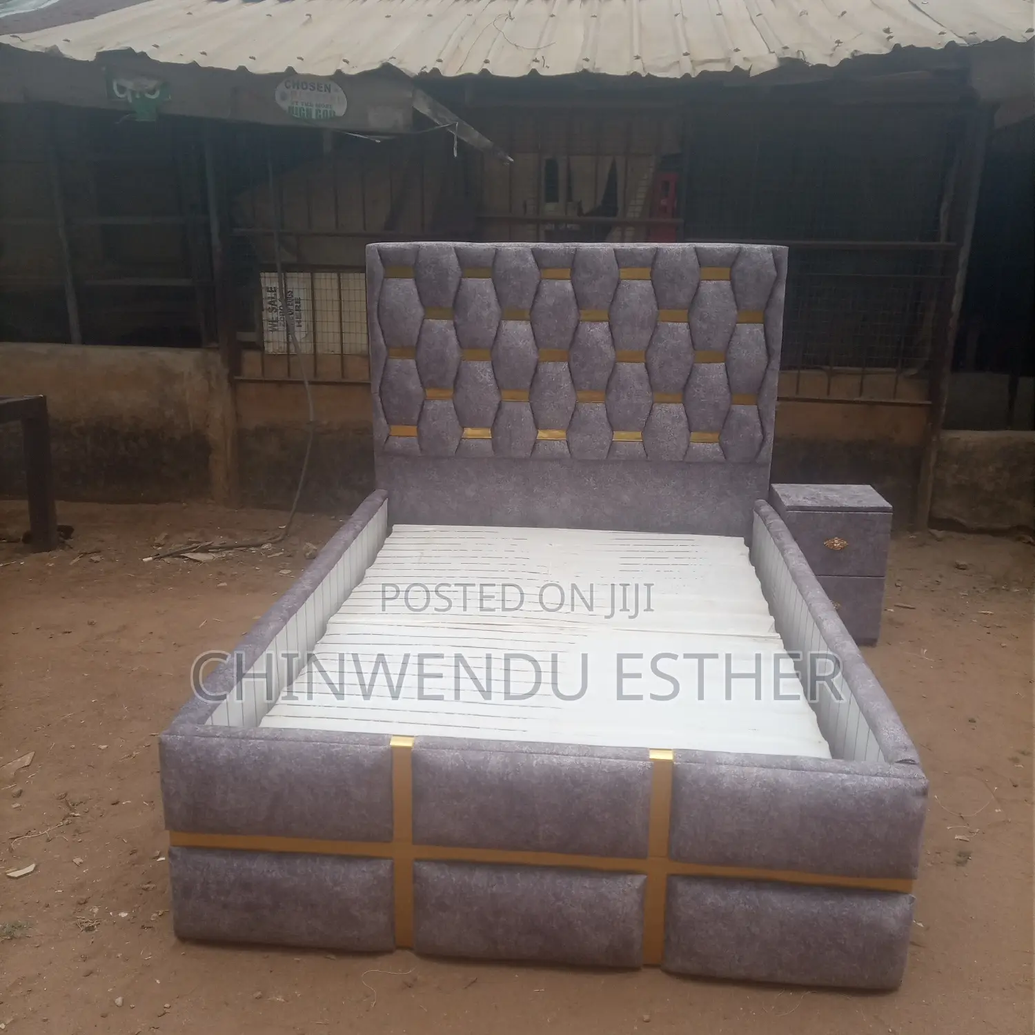 Bedframe (Upholstery)