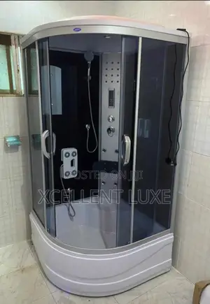 High Base 100x100cm Shower Room