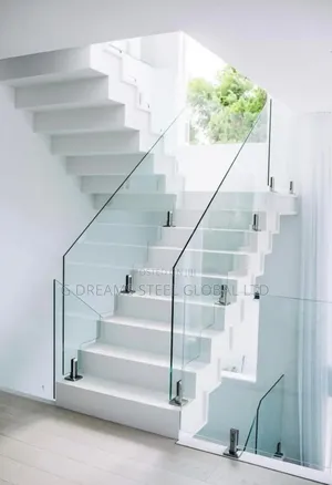 Photo - White Stairs Frame Less Glass U Channels