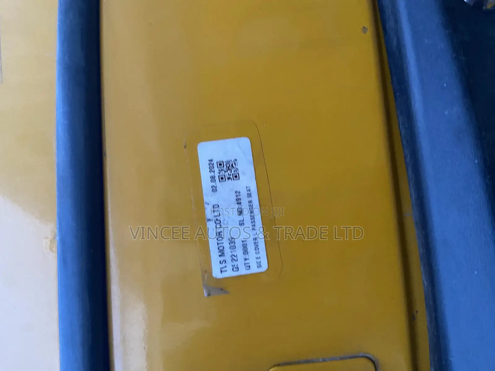 TVS King Cargo 2023 Yellow