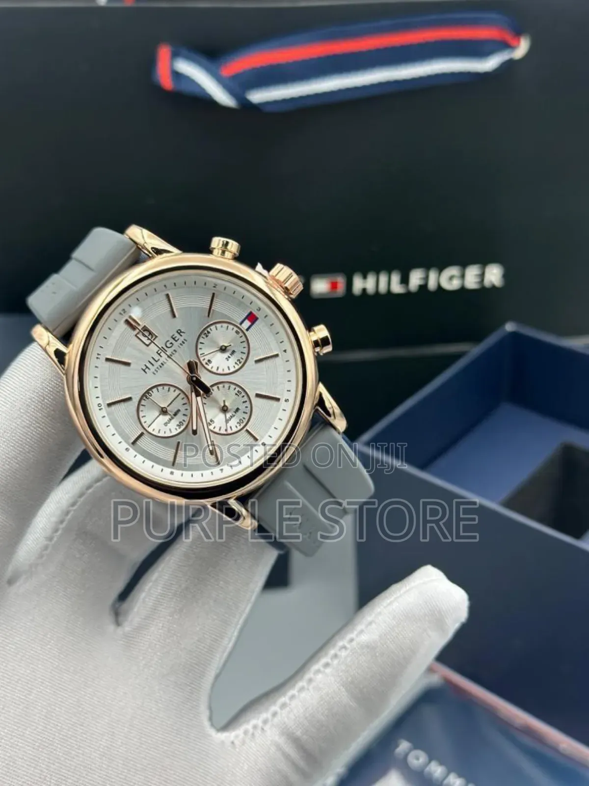 Tommy Hilfiger Quality~Chronog9raph. Different Colours Strap