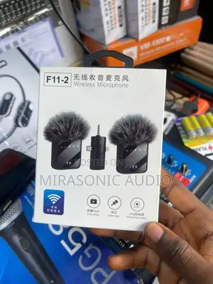 F11-2 Smartphone Wireless Microphone Connector 3 In 1