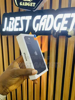 New Apple iPhone 13 128 GB Black