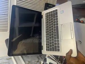 Photo - Laptop HP EliteBook 840 G3 8GB Intel Core I5 SSD 256GB