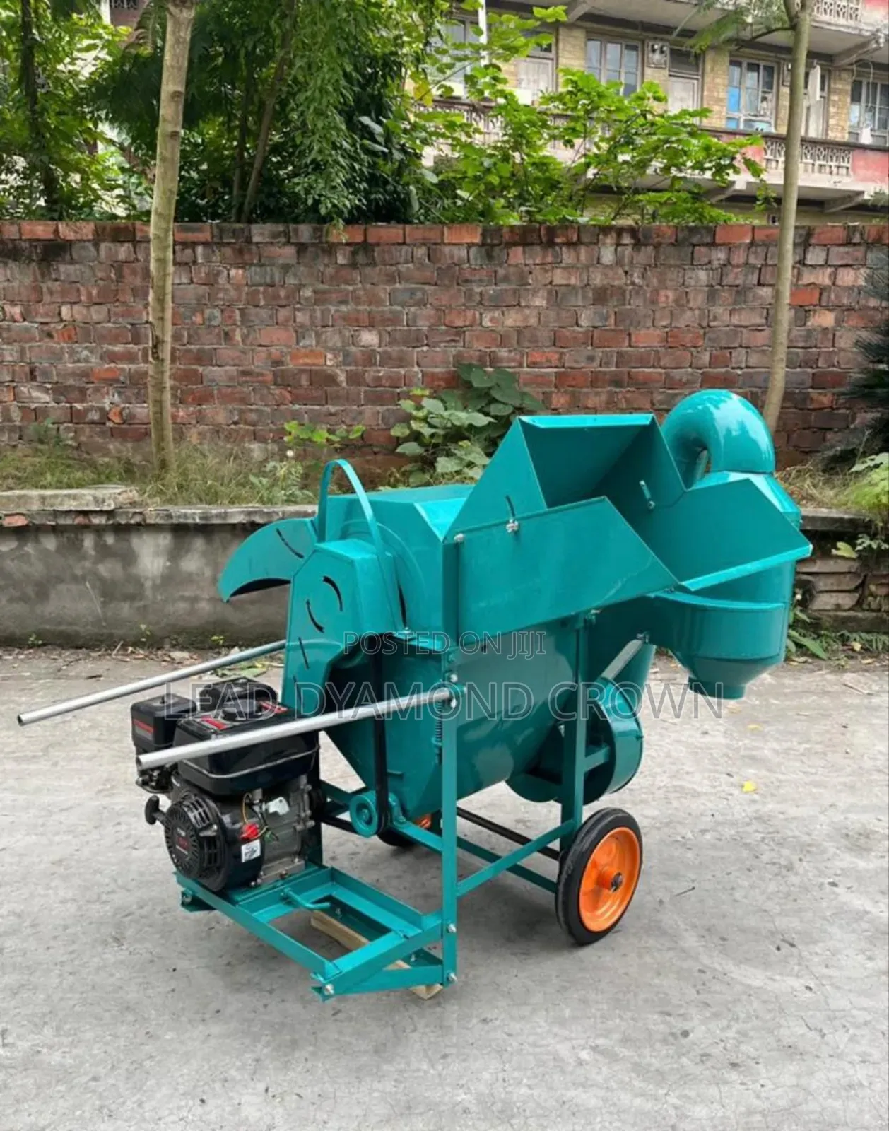 Rice Thresher Machine