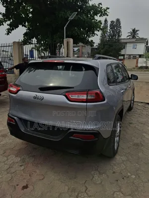 Jeep Cherokee 2015 Gray