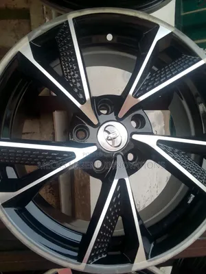 Quality 17 Alloy Wheels for Toyota Corolla