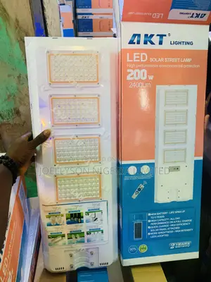 Akt 200 Watts Solar Street Light