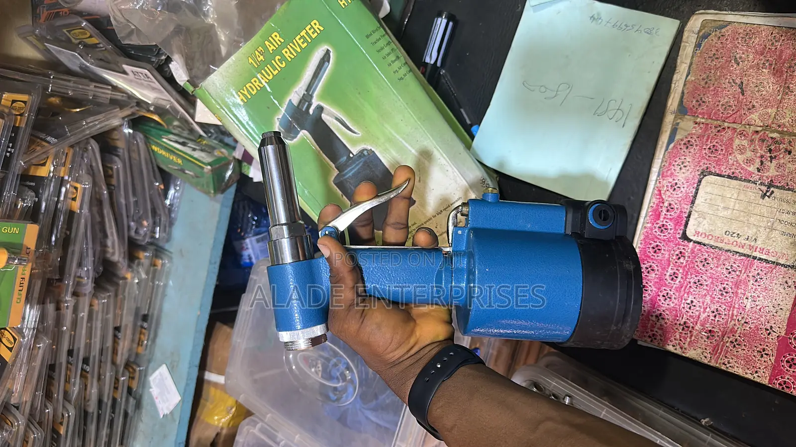 Industrial Air Hydraulic Riveter 1/4"