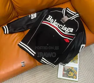 Photo - Luxury High Quality Balenciaga Jacket 🧥 (Not Regular)*