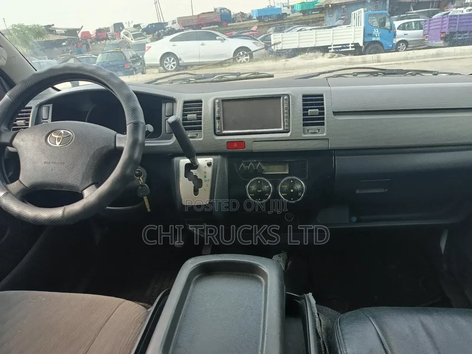 Toyota HiAce 2010 Black