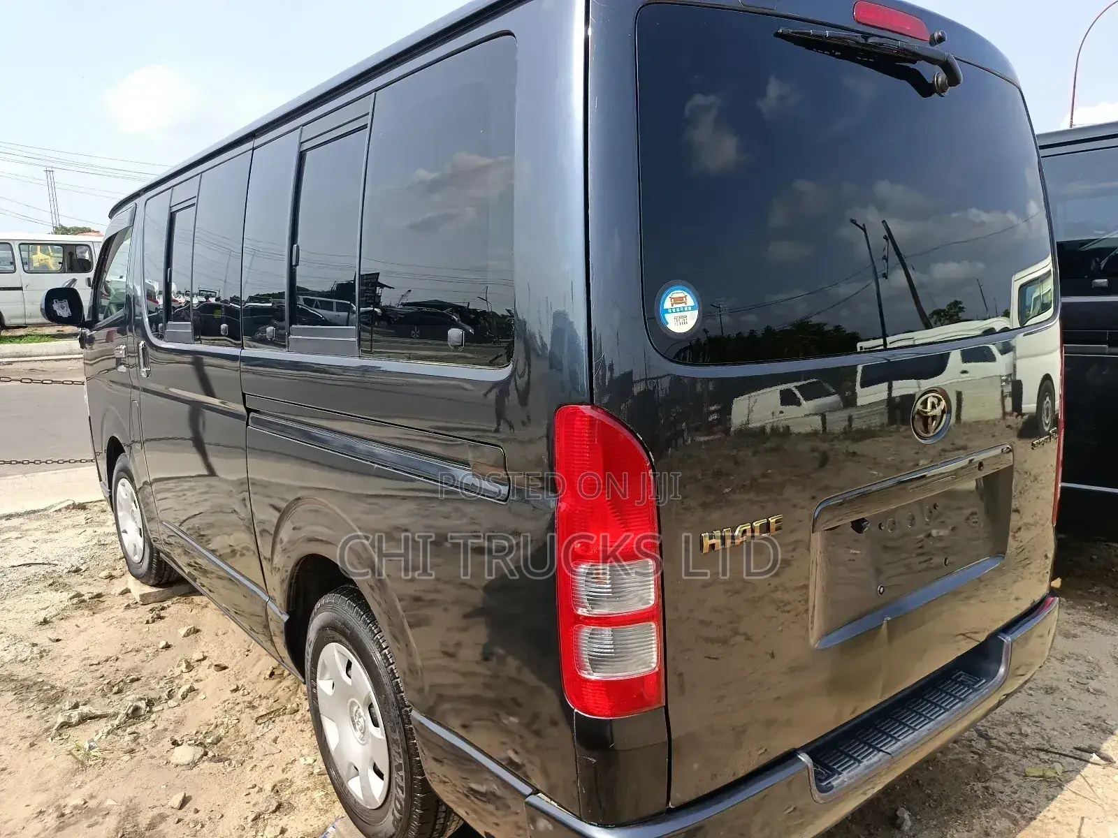 Toyota HiAce 2010 Black