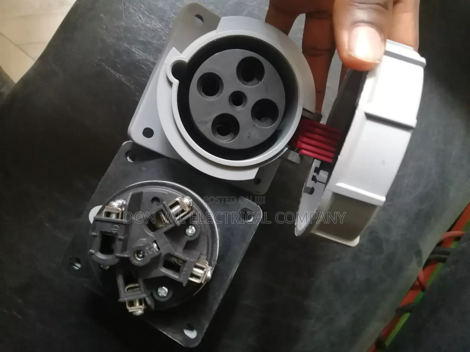 63amps 4pins Panel Mounted Socket Industrial