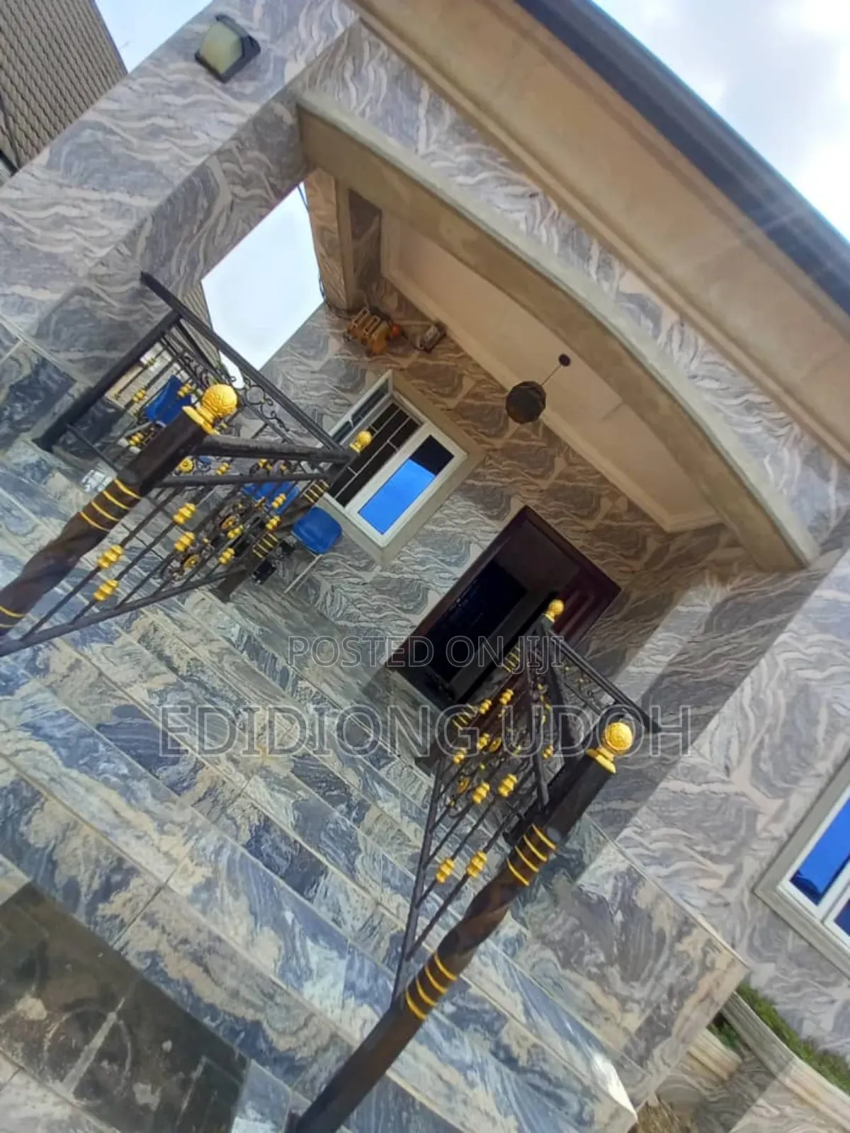 4bdrm Bungalow in Ekpri Nsukara Off for sale