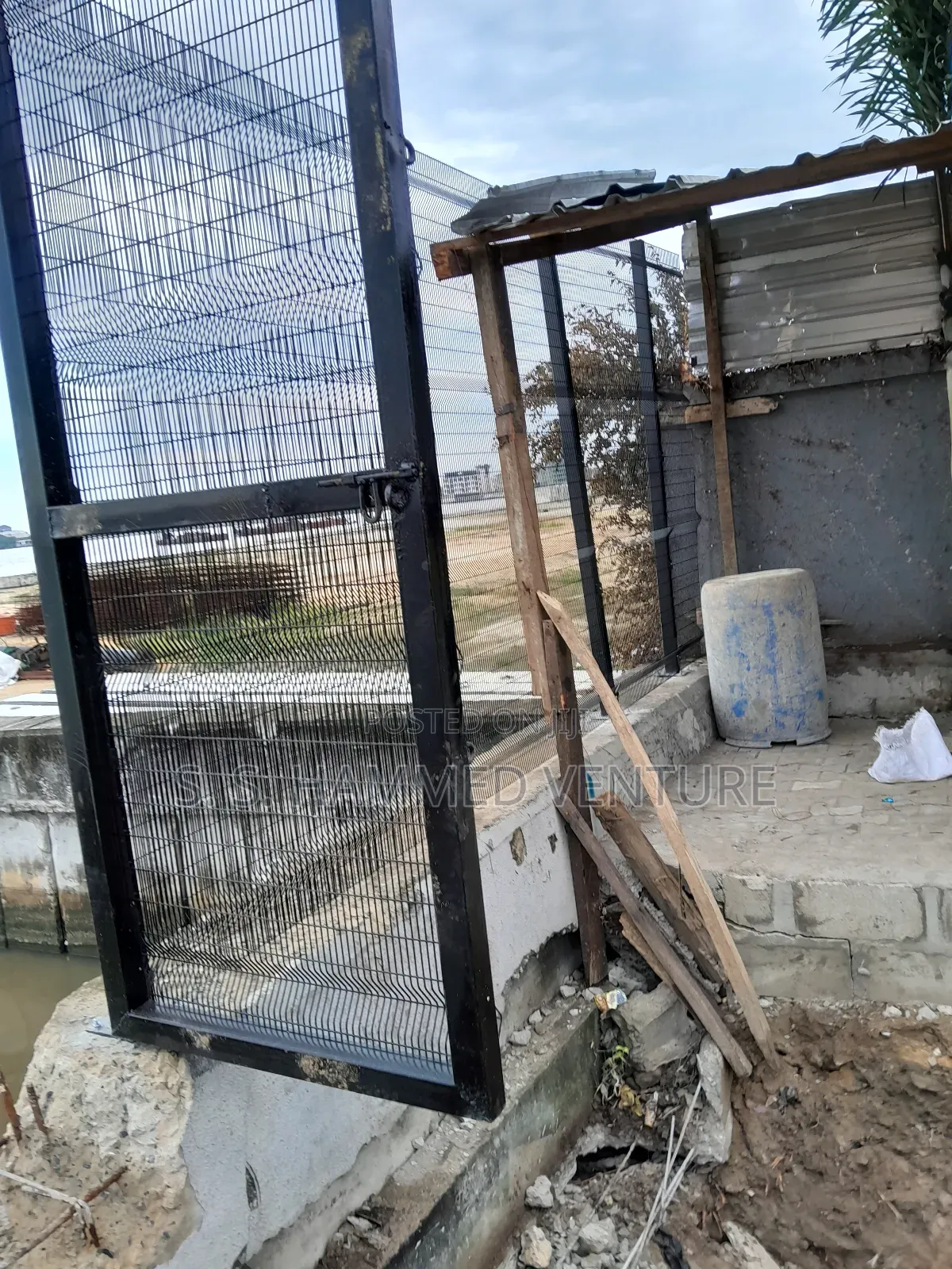 Base Plates Mesh Wires