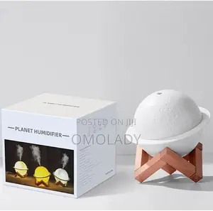 Colour Changing Planet Humidifier