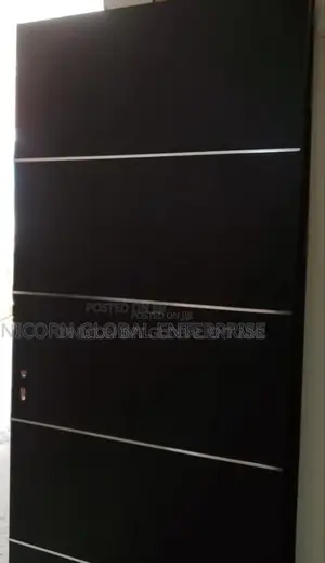 Wooden Door With Archtried Frame